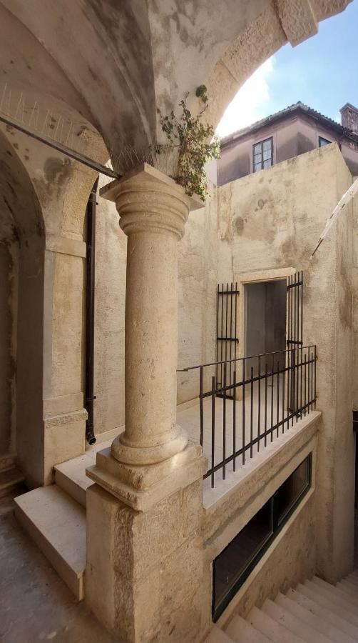 Central Palace Apartment Šibenik Eksteriør bilde